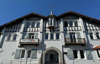 6. Kultur Etxe zaharra gazteentzako espazio bilakatzeko urratsak ematen hasi